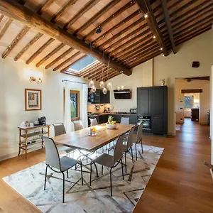 Vakantiehuis Casanova Di Campriano, Lupompesi
