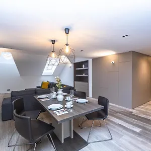 Wishlist Residences - Old Town Square Praag