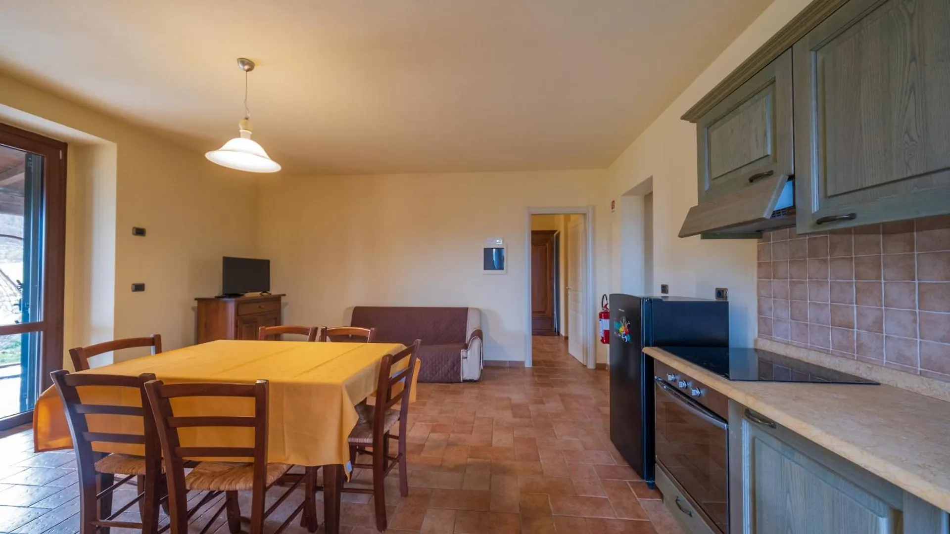 Farm stay Agriturismo Borgo Biaia Camporgiano