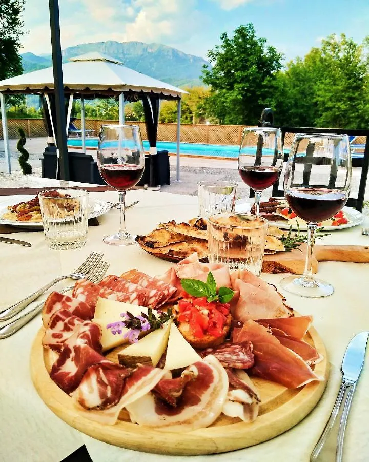Farm stay Agriturismo Borgo Biaia Camporgiano Italy