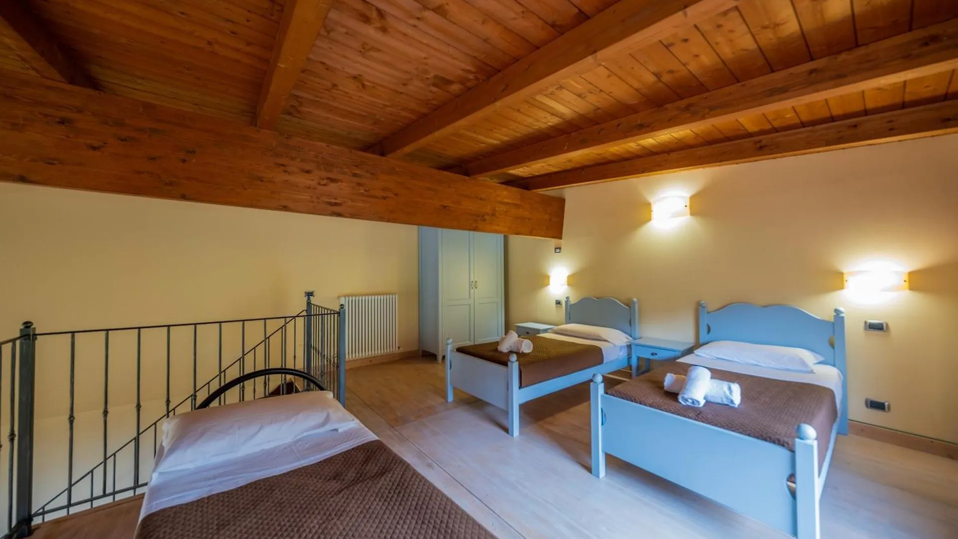 Farm stay Agriturismo Borgo Biaia Camporgiano
