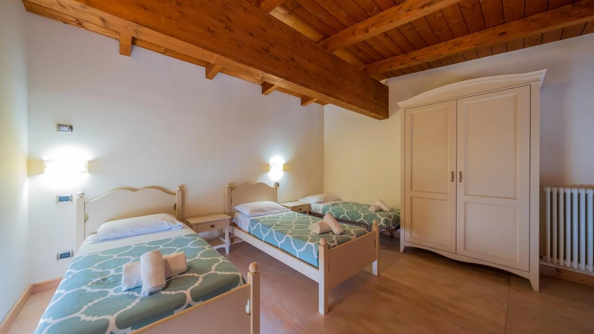 Agriturismo Borgo Biaia Camporgiano 0*,  Italy