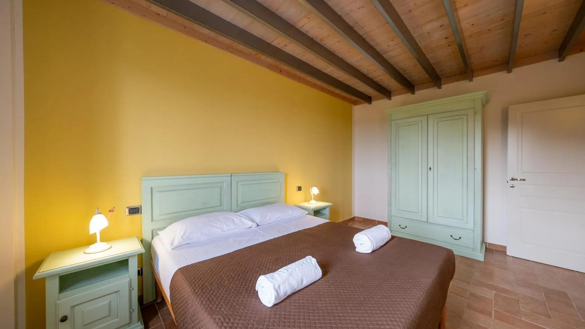 Agriturismo Borgo Biaia Camporgiano 0*,