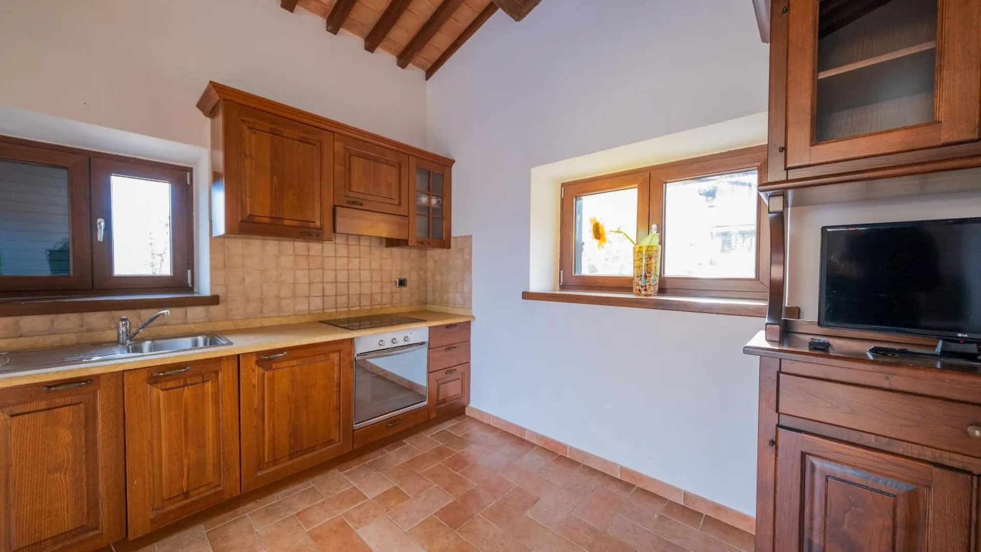 Agriturismo Borgo Biaia Camporgiano 0*,