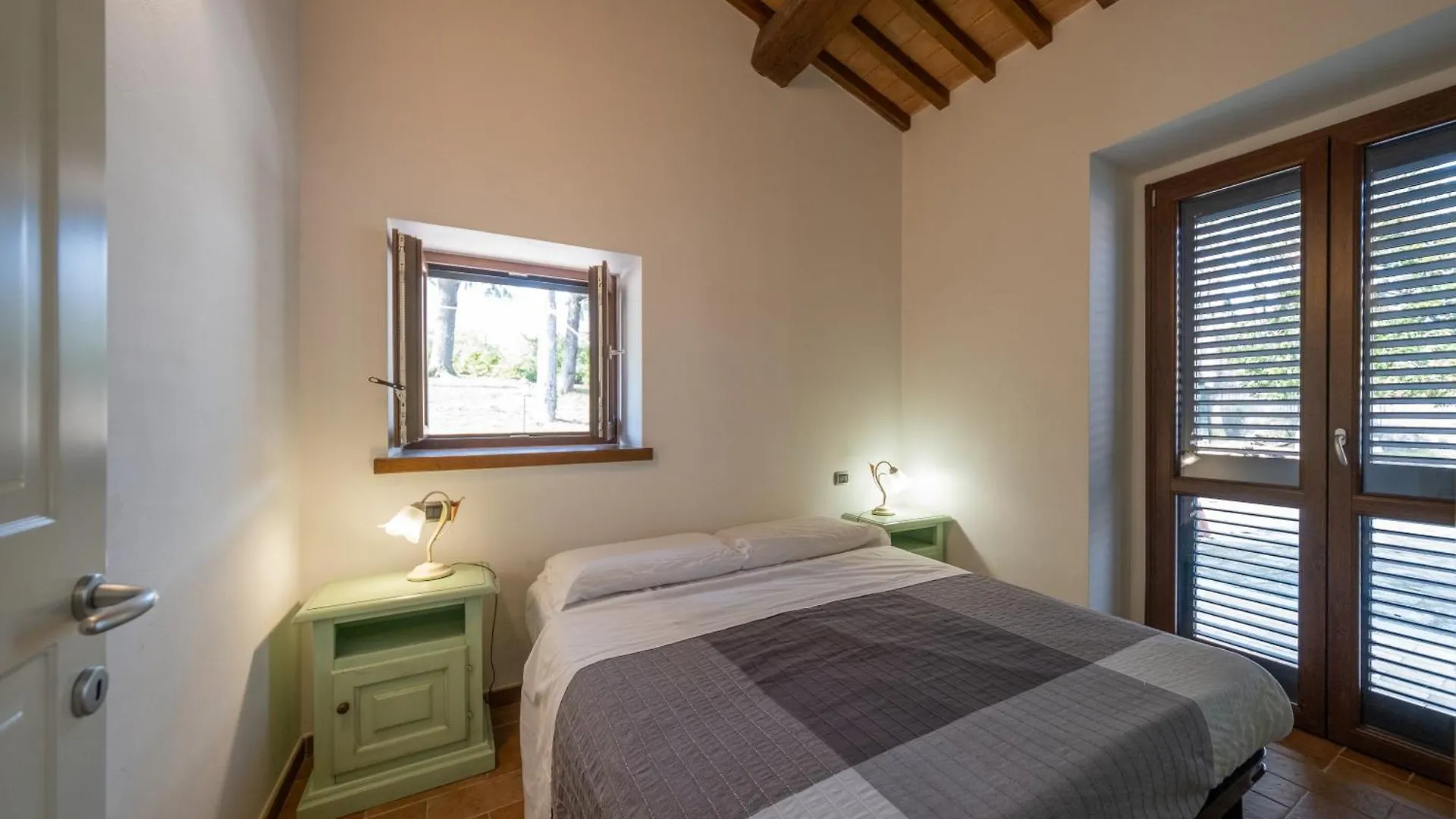 Agriturismo Borgo Biaia Camporgiano 0*,