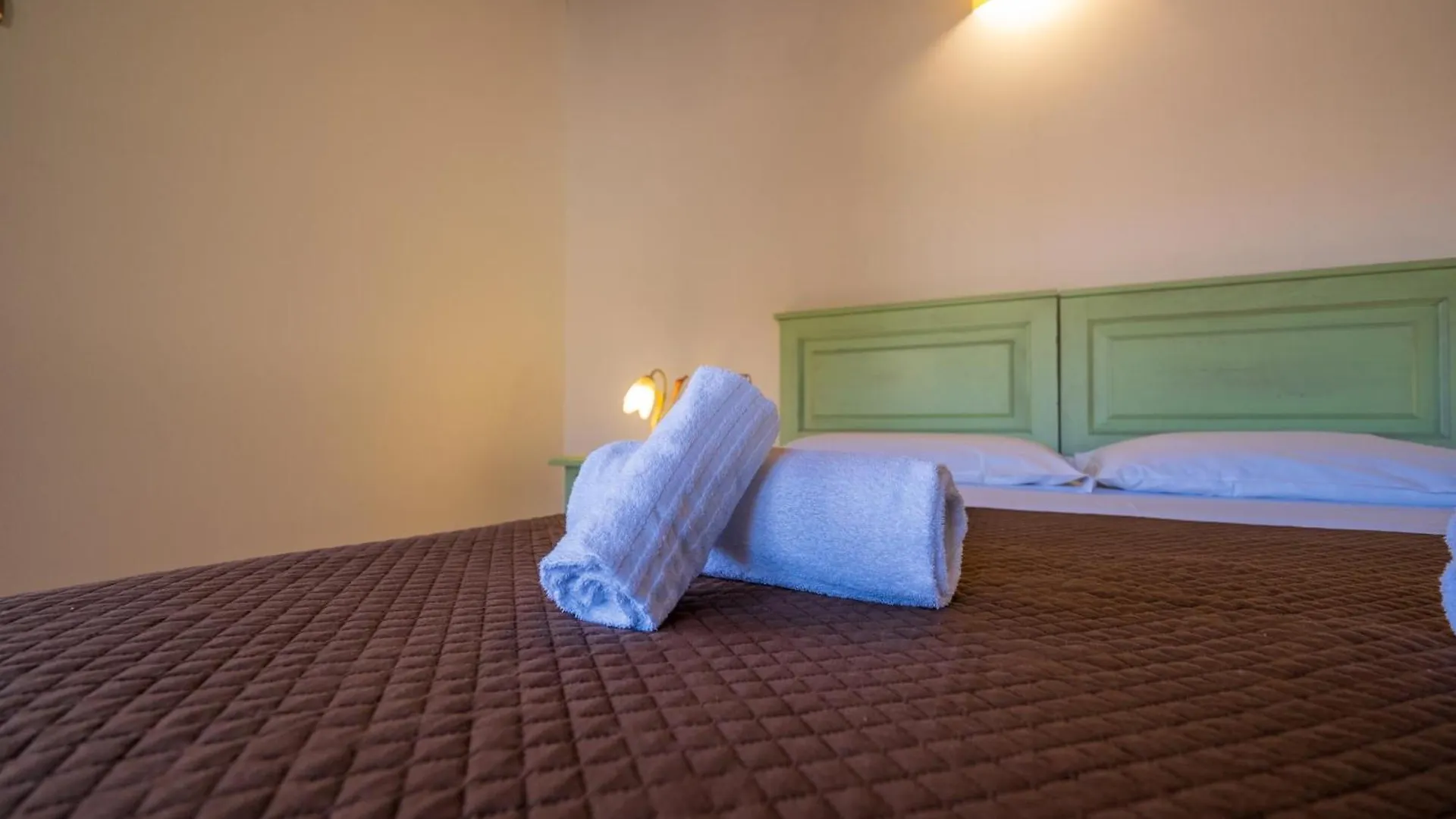 Agriturismo Borgo Biaia Camporgiano 0*,  Italy