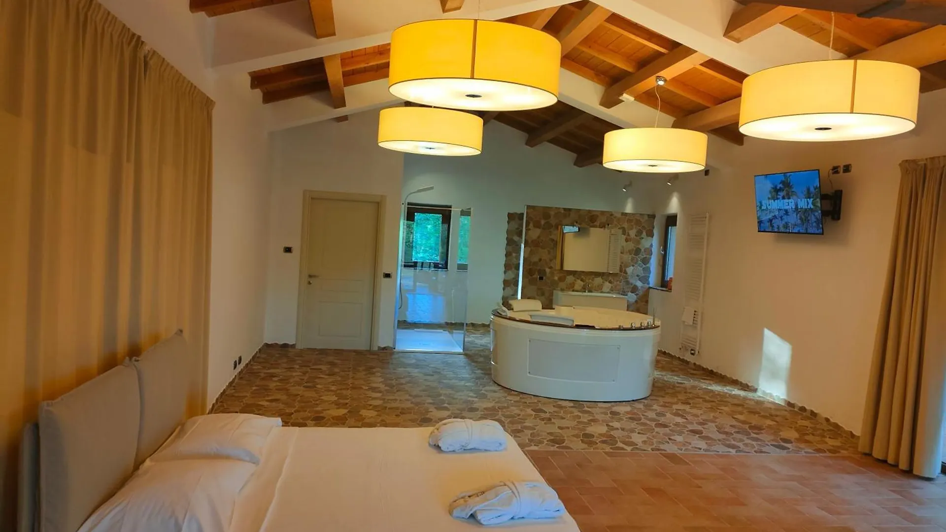 Farm stay Agriturismo Borgo Biaia Camporgiano