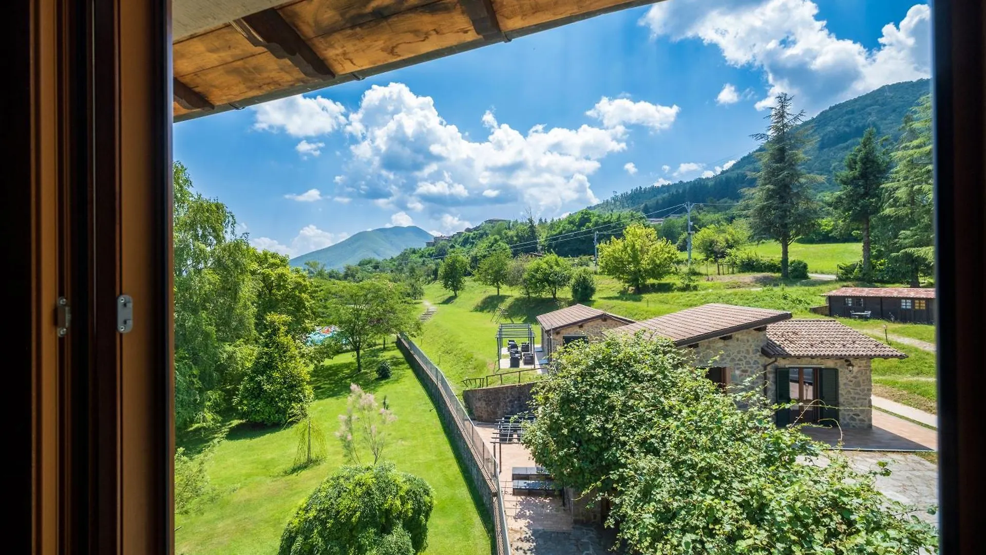 Agriturismo Borgo Biaia Camporgiano Farm stay